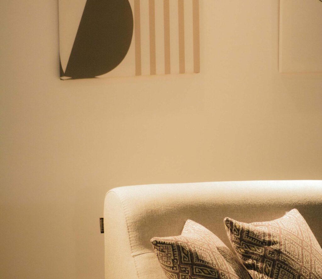 interior design art install